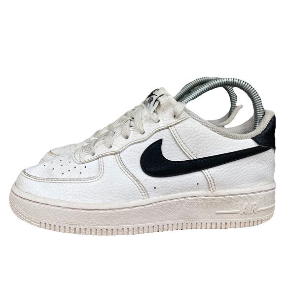 Nike Air Force 1 Low White Black Casual Shoes Sneakers Size 4 Y CT3839-100 - Picture 10 of 10